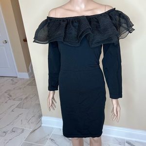 𝅺Ashley Stewart off the shoulder short dress
